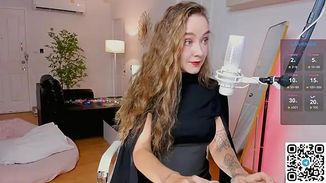 AngelPaull online show from November 8, 2025, 9:24 pm