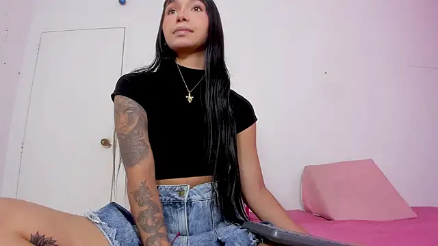antonella bonne online show from January 27, 2025, 7:24 pm