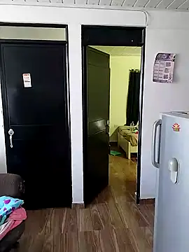 Snapshot of IamAlana_ chatting on December 31, 2024, 5:07 pm IamAlana online show from December 31, 2024, 5:07 pm