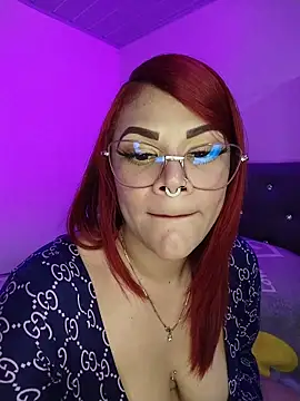 Snapshot of IamAlana_ chatting on November 15, 2025, 6:04 pm IamAlana online show from November 15, 2025, 6:04 pm