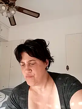 Sole Love online show from November 18, 2025, 8:24 pm