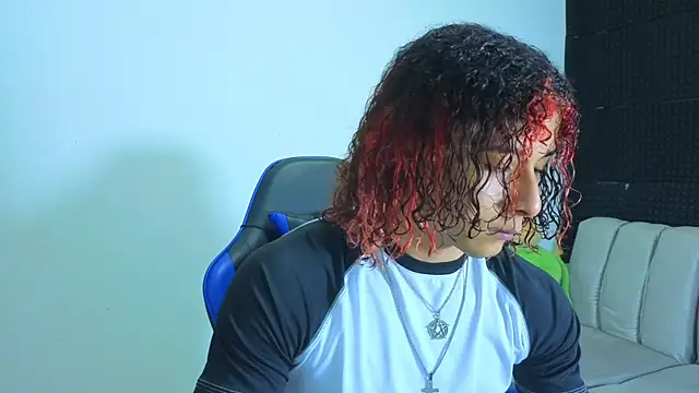 Demitryo online show from September 19, 2025, 4:14 am