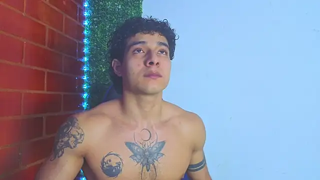 Demitryo online show from March 1, 2026, 4:58 am