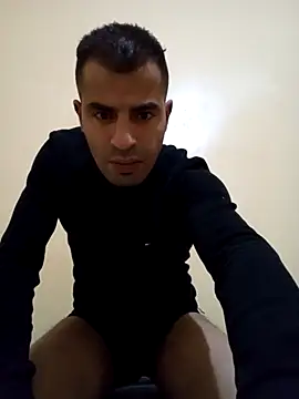 Snapshot of Bisex_activ19 chatting on December 22, 2024, 6:06 am Bisex activ19 online show from December 22, 2024, 6:06 am