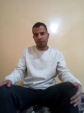 Snapshot of Bisex_activ19 chatting on January 17, 2025, 8:34 am Bisex activ19 online show from January 17, 2025, 8:34 am
