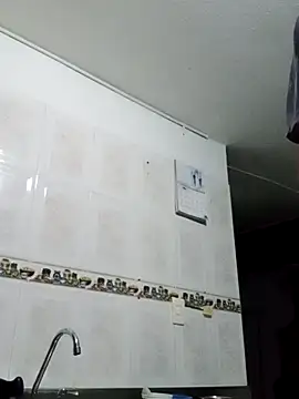 Snapshot of cazaperdidas chatting on October 7, 2025, 11:24 pm cazaperdidas online show from October 7, 2025, 11:24 pm