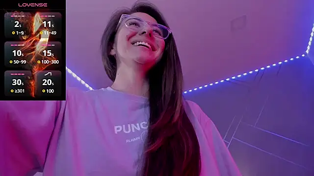 Ich Bin Julia online show from December 4, 2024, 5:11 pm