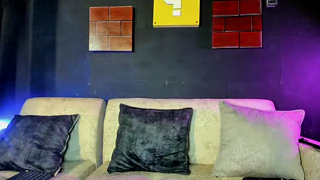 Snapshot of Kallen_kozuky chatting on December 9, 2024, 3:00 pm Kallen kozuky online show from December 9, 2024, 3:00 pm