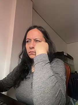 Snapshot of Freya_Artemisa chatting on September 22, 2025, 5:26 pm Freya Artemisa online show from September 22, 2025, 5:26 pm