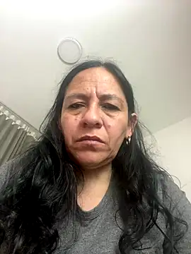 Snapshot of Freya_Artemisa chatting on October 3, 2025, 5:43 pm Freya Artemisa online show from October 3, 2025, 5:43 pm