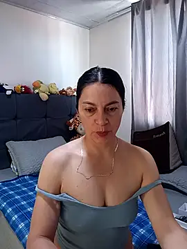 renata hot1 online show from April 30, 2026, 6:36 pm