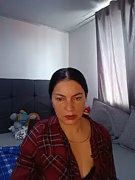 renata hot1 online show from June 30, 2026, 7:04 pm