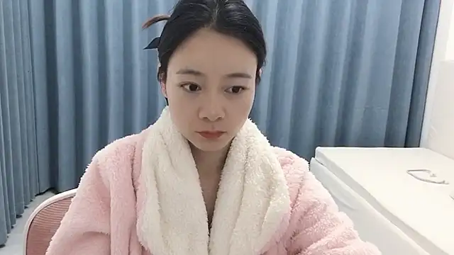 Snapshot of amy-jini chatting on December 24, 2024, 12:44 pm amy-jini online show from December 24, 2024, 12:44 pm