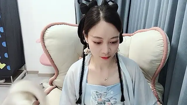 amy-jini online show from September 25, 2025, 12:53 pm