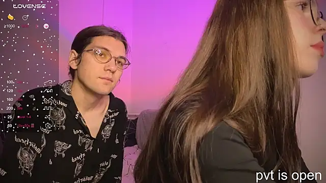 Snapshot of passiondesire_ chatting on October 4, 2025, 8:23 am passiondesire  online show from October 4, 2025, 8:23 am