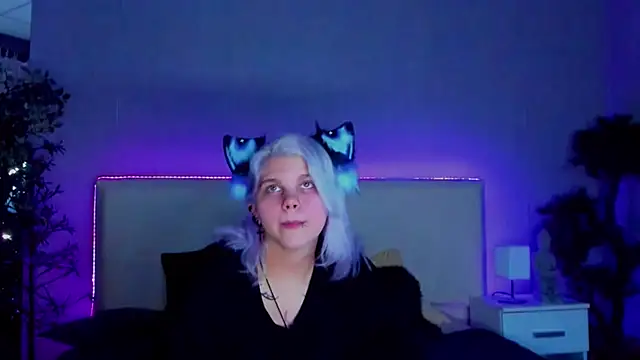 JoannLowe online show from January 31, 2025, 9:16 pm