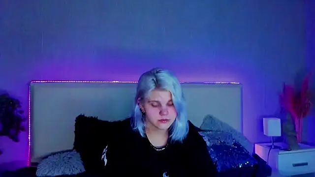 JoannLowe online show from February 16, 2025, 1:25 am