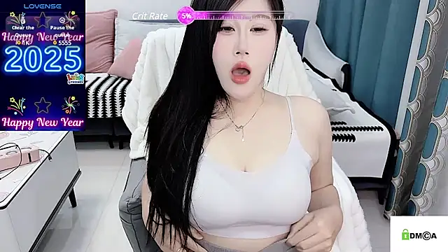 QQ-tutu online show from February 7, 2025, 1:32 pm