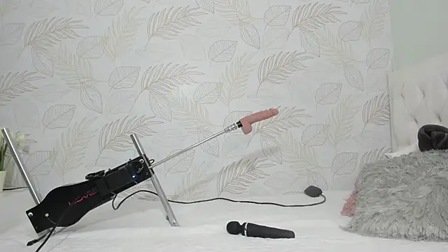 TianaReedd online show from January 16, 2025, 12:31 pm