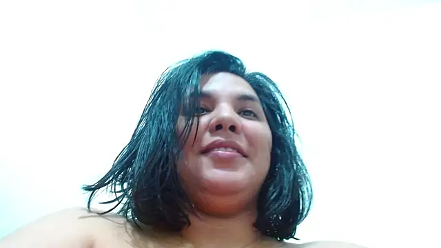 sinay024 online show from August 4, 2026, 3:25 pm