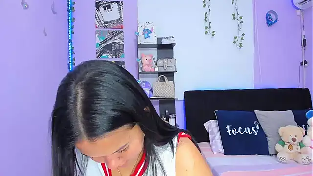 Snapshot of sara_mendez2 chatting on February 8, 2025, 5:29 am sara mendez2 online show from February 8, 2025, 5:29 am