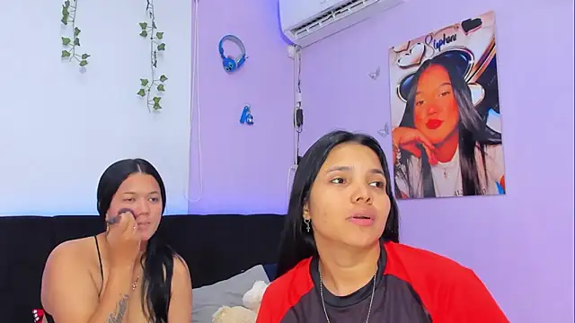 Snapshot of sara_mendez2 chatting on February 21, 2025, 2:17 am sara mendez2 online show from February 21, 2025, 2:17 am