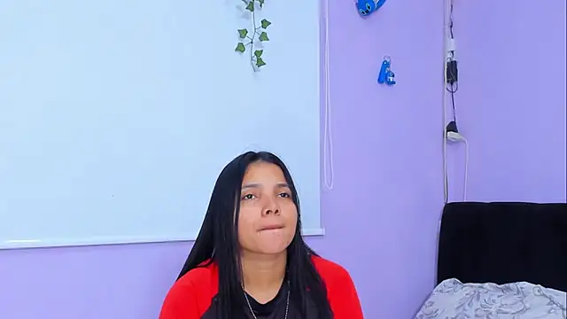 Snapshot of sara_mendez2 chatting on March 18, 2025, 3:20 am sara mendez2 online show from March 18, 2025, 3:20 am