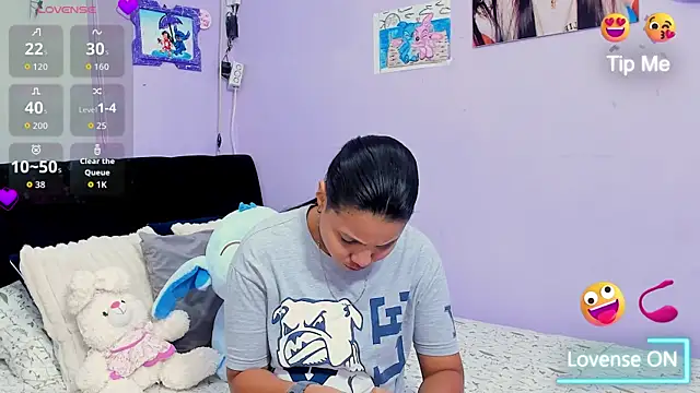 sara mendez2 online show from November 2, 2025, 10:56 pm