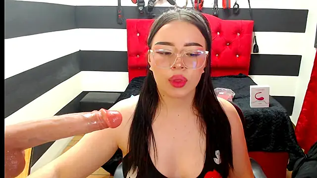 Snapshot of Marian_Ran chatting on January 8, 2025, 6:20 am Marian Ran online show from January 8, 2025, 6:20 am