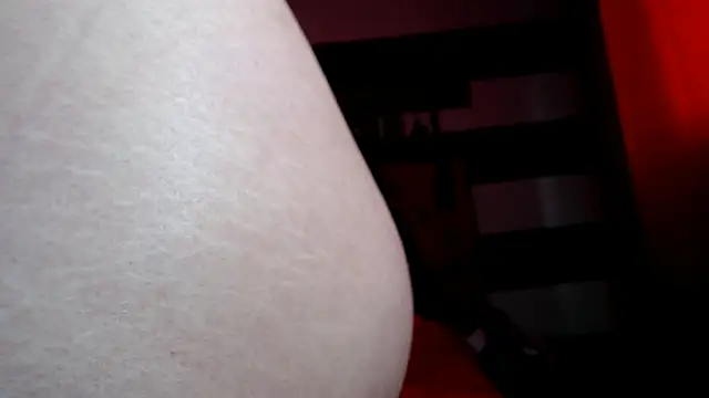 Snapshot of Marian_Ran chatting on February 10, 2025, 12:18 pm Marian Ran online show from February 10, 2025, 12:18 pm