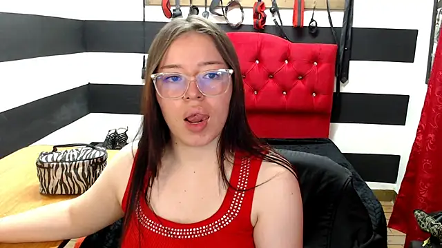 Snapshot of Marian_Ran chatting on February 19, 2025, 2:44 am Marian Ran online show from February 19, 2025, 2:44 am