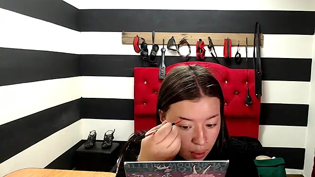 Snapshot of Marian_Ran chatting on March 7, 2025, 3:08 am Marian Ran online show from March 7, 2025, 3:08 am