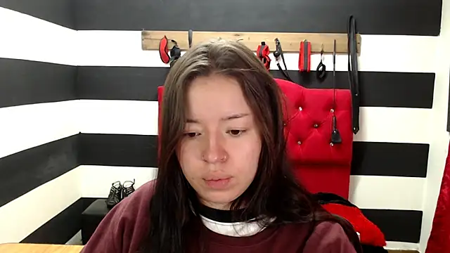 Snapshot of Marian_Ran chatting on March 10, 2025, 4:07 am Marian Ran online show from March 10, 2025, 4:07 am