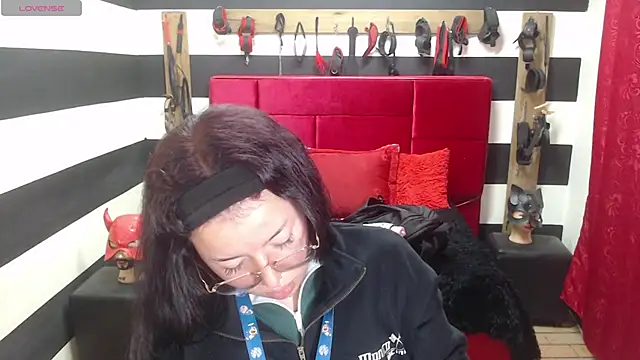 Snapshot of Marian_Ran chatting on September 24, 2025, 4:05 am Marian Ran online show from September 24, 2025, 4:05 am