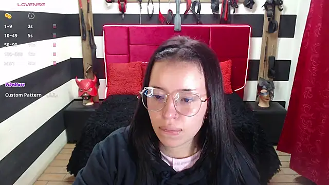 Snapshot of Marian_Ran chatting on October 2, 2025, 3:35 am Marian Ran online show from October 2, 2025, 3:35 am