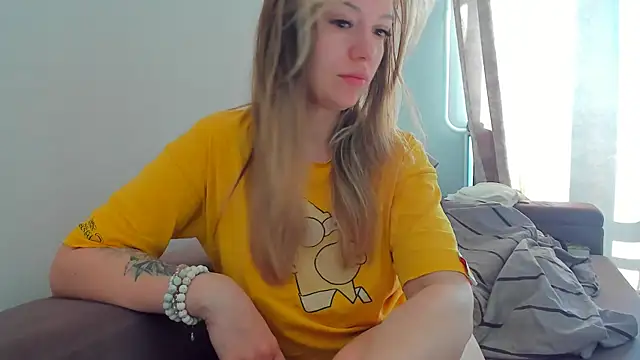 foxy blond online show from April 29, 2026, 12:27 am
