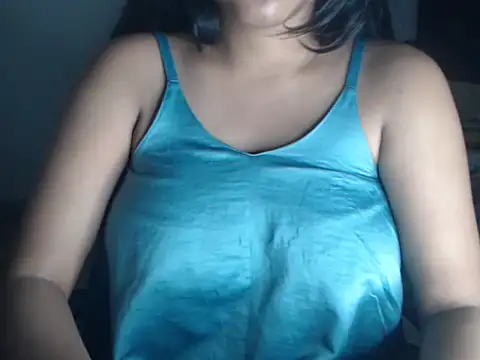 Snapshot of DevilErin chatting on March 4, 2026, 8:26 pm DevilErin online show from March 4, 2026, 8:26 pm