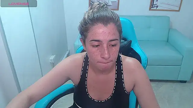 Valerie b online show from December 17, 2024, 3:28 pm