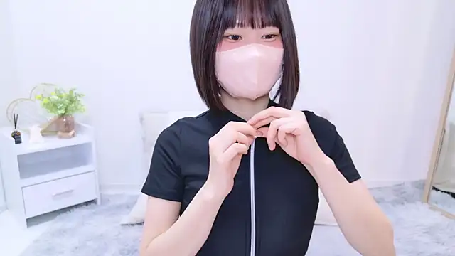 Snapshot of Im_Yu-na chatting on February 16, 2025, 8:55 pm Im Yu-na online show from February 16, 2025, 8:55 pm