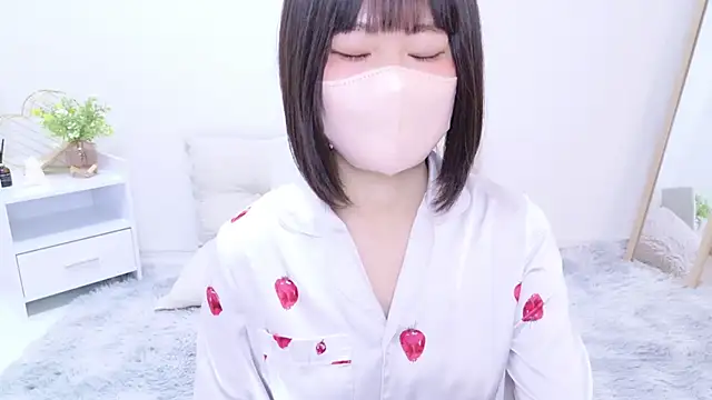 Snapshot of Im_Yu-na chatting on February 26, 2025, 12:58 pm Im Yu-na online show from February 26, 2025, 12:58 pm