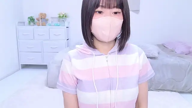 Snapshot of Im_Yu-na chatting on March 13, 2025, 9:37 pm Im Yu-na online show from March 13, 2025, 9:37 pm