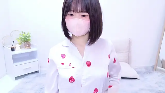 Snapshot of Im_Yu-na chatting on March 18, 2025, 9:32 pm Im Yu-na online show from March 18, 2025, 9:32 pm