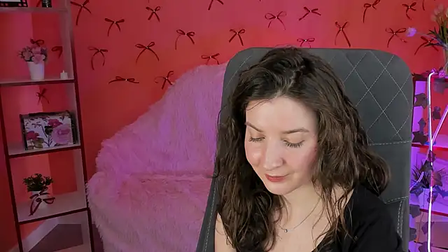 Snapshot of JackieByrd chatting on March 19, 2025, 7:49 pm JackieByrd online show from March 19, 2025, 7:49 pm