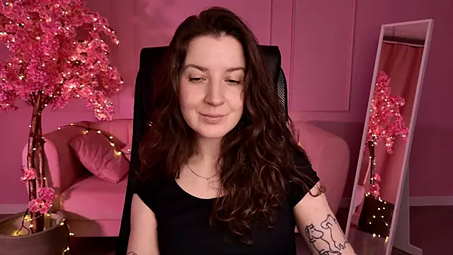 Snapshot of JackieByrd chatting on September 25, 2025, 1:15 pm JackieByrd online show from September 25, 2025, 1:15 pm