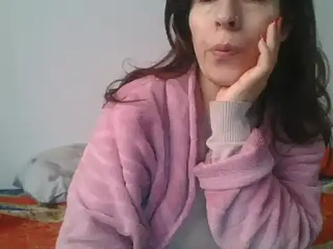 hairygirl80 online show from February 4, 2025, 8:46 am