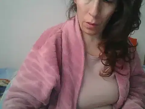 hairygirl80 online show from March 18, 2025, 8:36 am