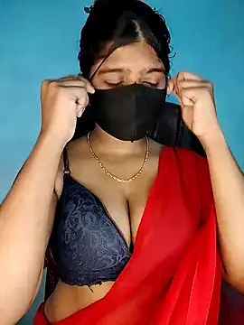 Snapshot of Sadika- chatting on December 2, 2024, 6:21 pm Sadika- online show from December 2, 2024, 6:21 pm