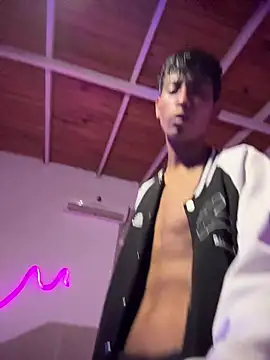 Mauuu18 online show from November 20, 2025, 1:50 am