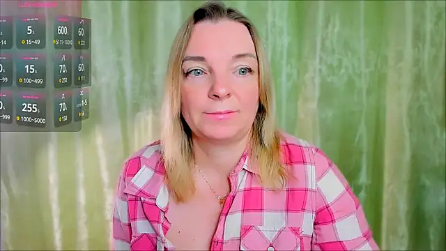 Snapshot of Regina__blue chatting on March 11, 2025, 7:58 pm Regina  blue online show from March 11, 2025, 7:58 pm