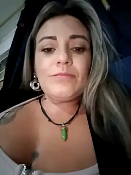 Isabellaa Garcia  online show from January 30, 2025, 4:48 am